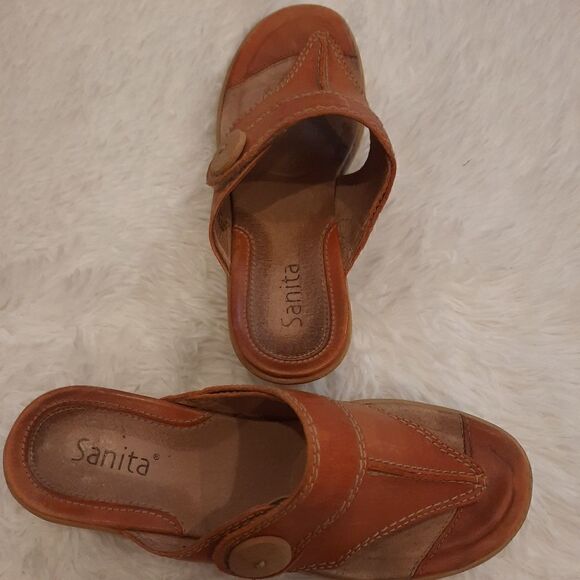 Garnet Hill Sanita Clog Sandal Leather - Picture 2 of 13